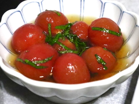 簡単！漬けるだけ出汁トマト